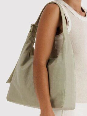 NWT Baggu Regular Shoulder Bag - Celadon